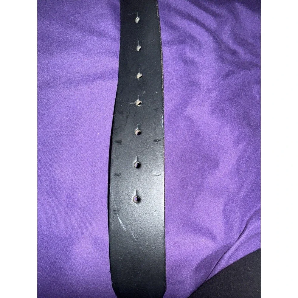 Y2K Levi's Fleur-de-Lis leather belt